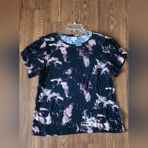 LuLaRoe Black and Pink Tulip Sleeve Short Sleeve Top